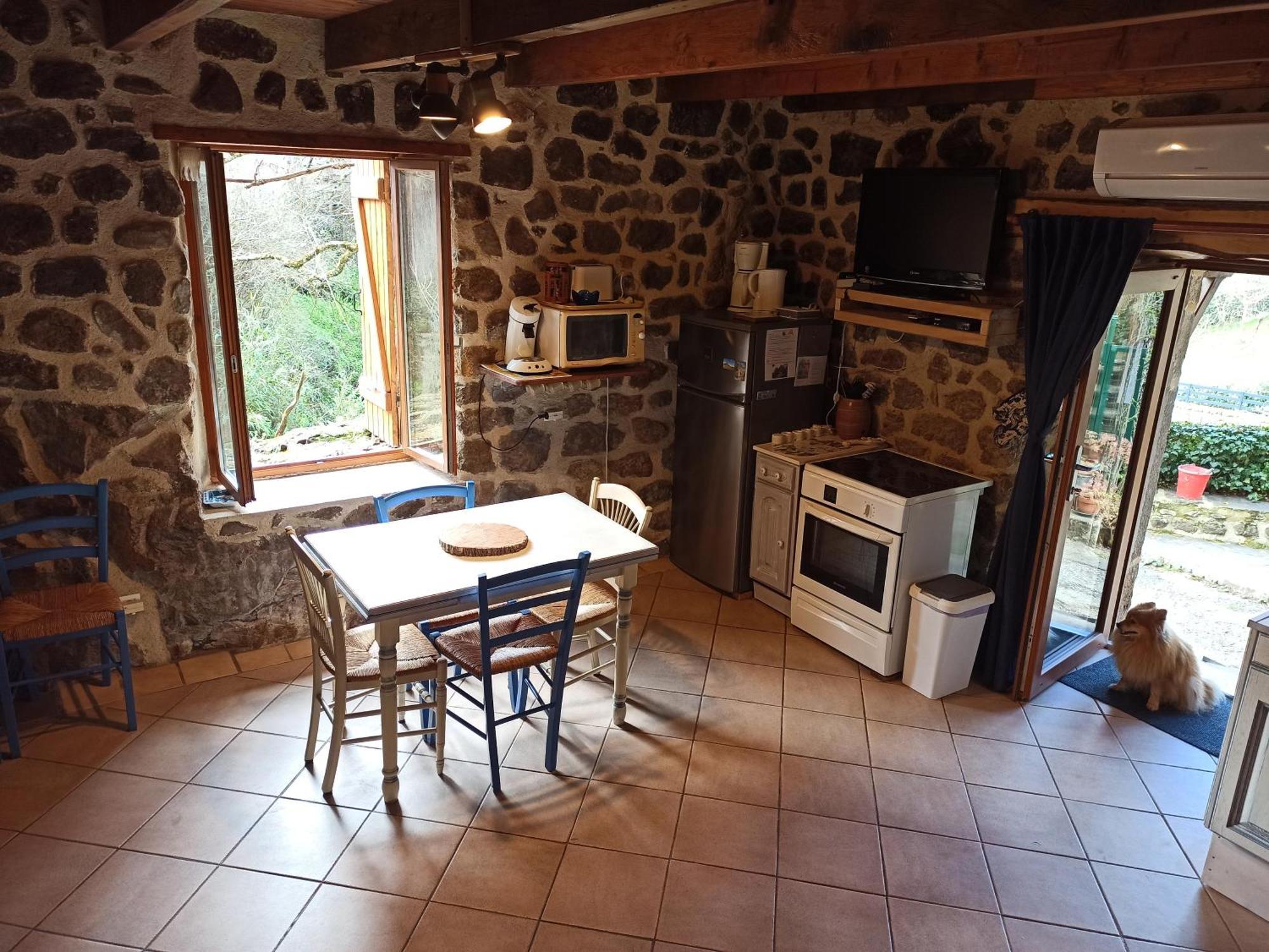 Gite Le Rocher Du Chateau De Retourtour Lamastre Esterno foto
